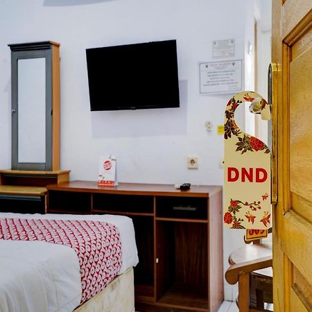 OYO 90118 Hotel Diamond Syariah Subang Bagian luar foto