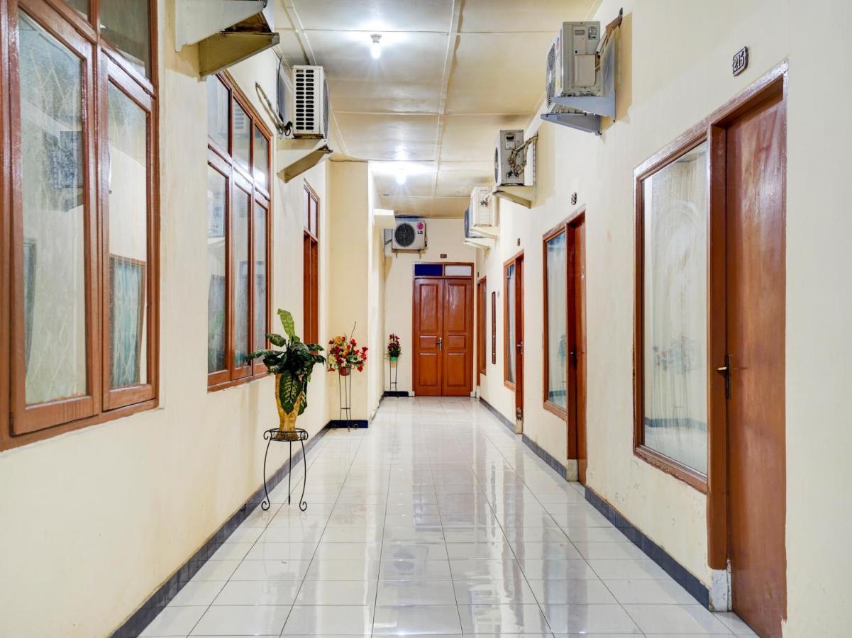 OYO 90118 Hotel Diamond Syariah Subang Bagian luar foto