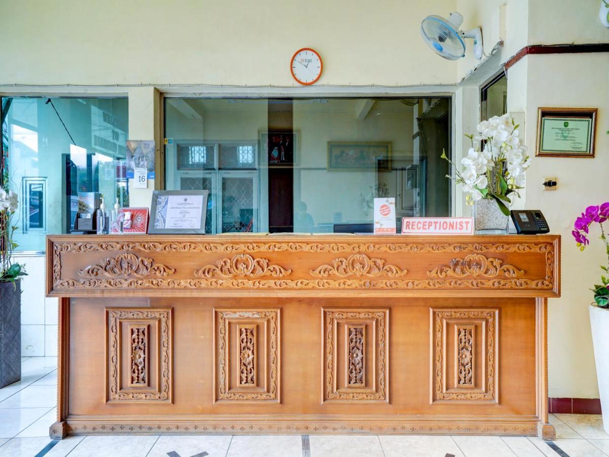 OYO 90118 Hotel Diamond Syariah Subang Bagian luar foto