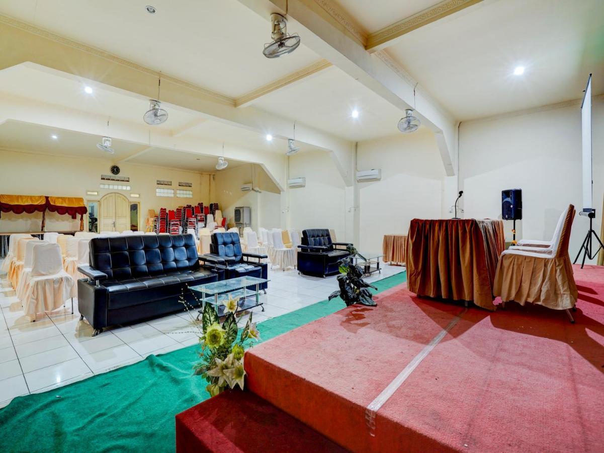 OYO 90118 Hotel Diamond Syariah Subang Bagian luar foto
