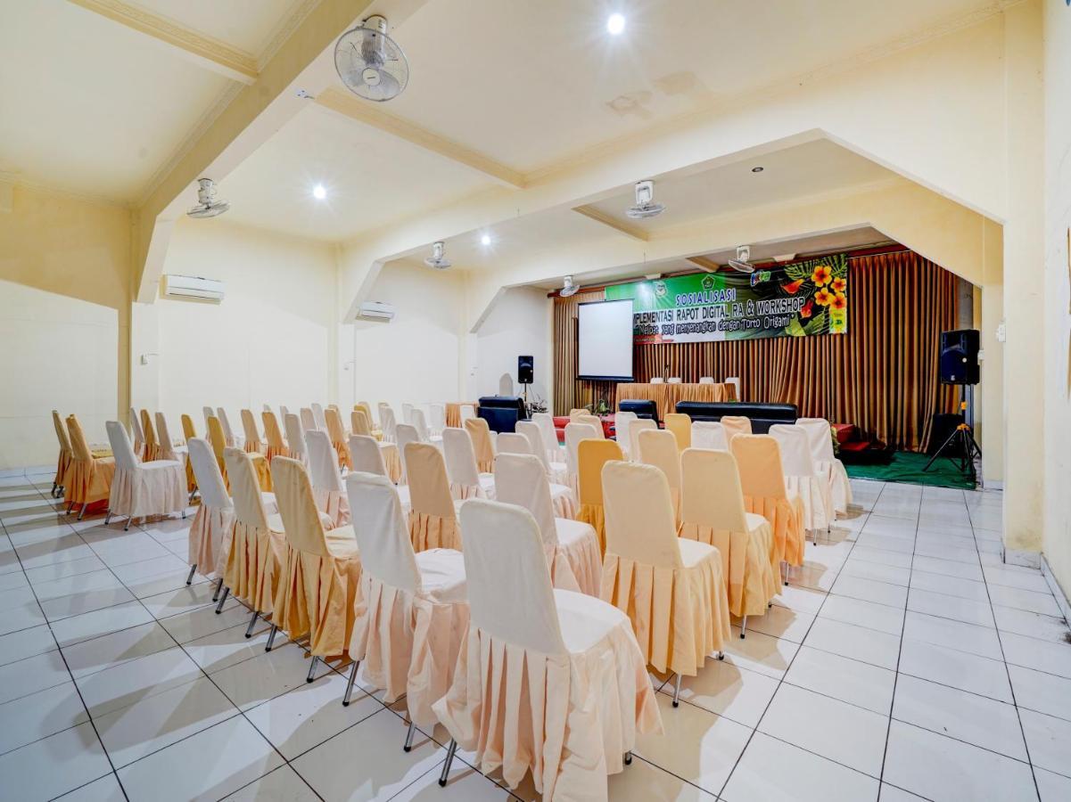 OYO 90118 Hotel Diamond Syariah Subang Bagian luar foto