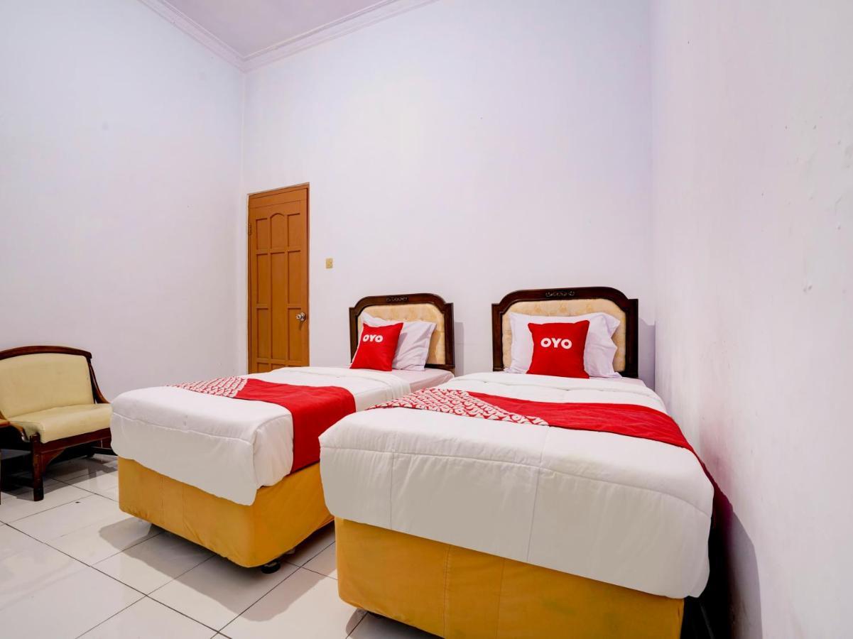 OYO 90118 Hotel Diamond Syariah Subang Bagian luar foto