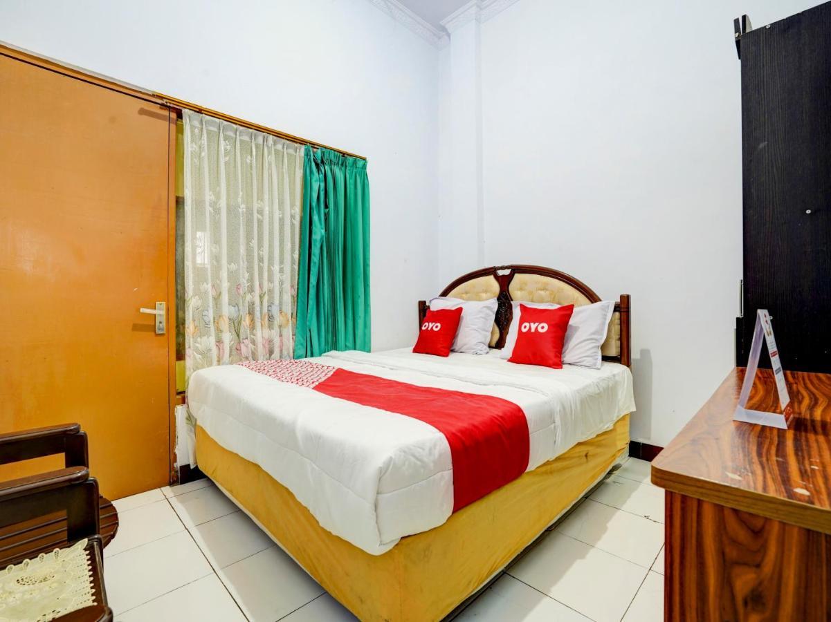 OYO 90118 Hotel Diamond Syariah Subang Bagian luar foto