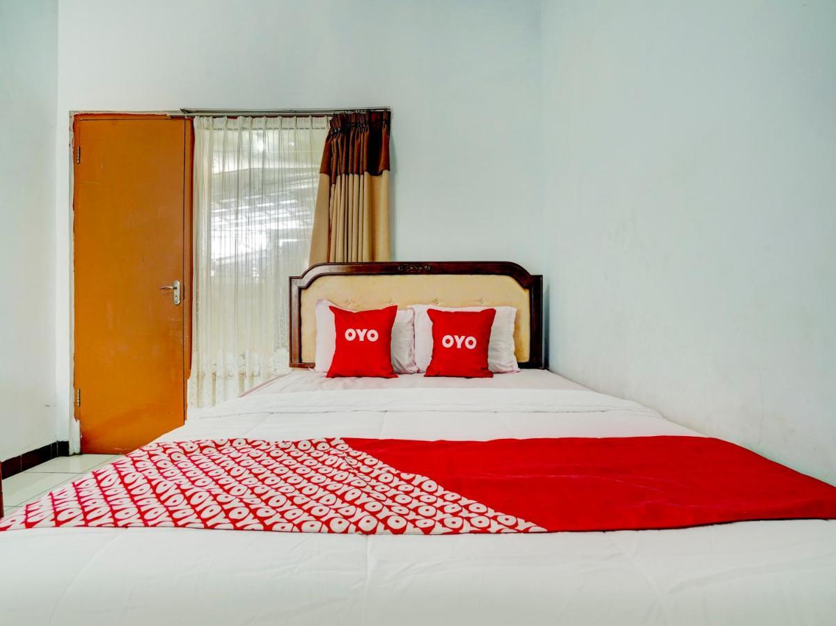 OYO 90118 Hotel Diamond Syariah Subang Bagian luar foto