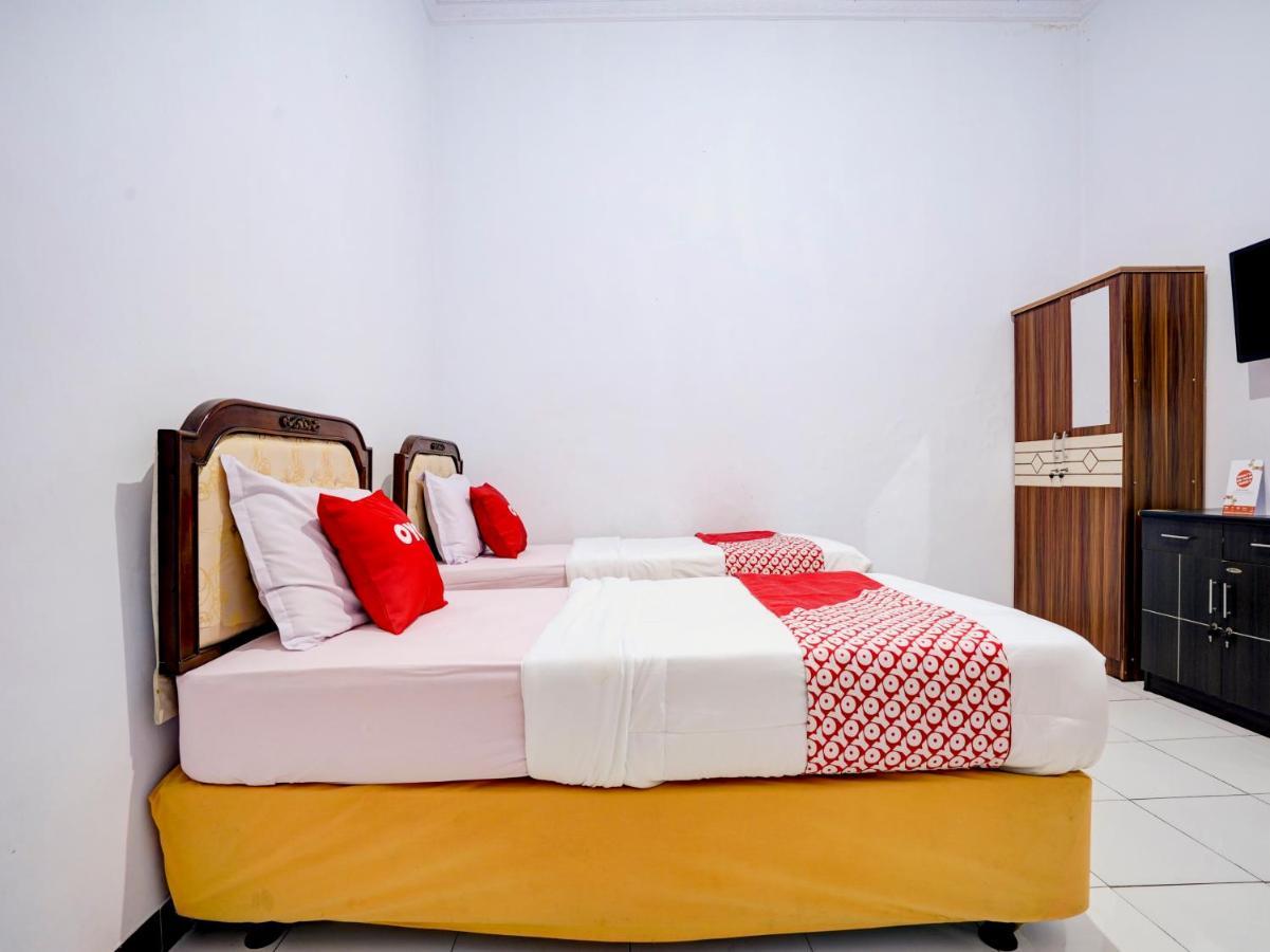 OYO 90118 Hotel Diamond Syariah Subang Bagian luar foto